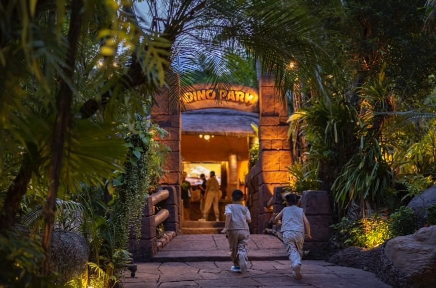 Dino Park Mini Golf & Restaurant